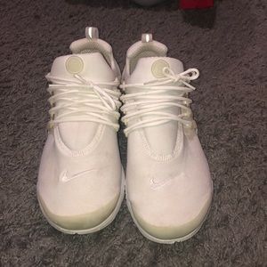 Nike Prestos